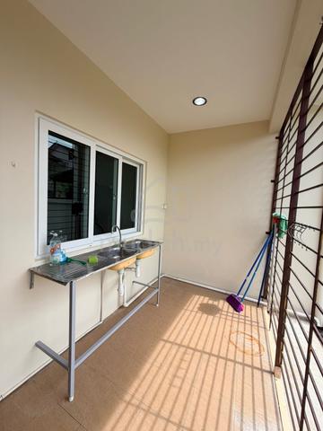 Double Storey Intermediate at Tabuan Tranquility, 4 bed & 3 bath 1