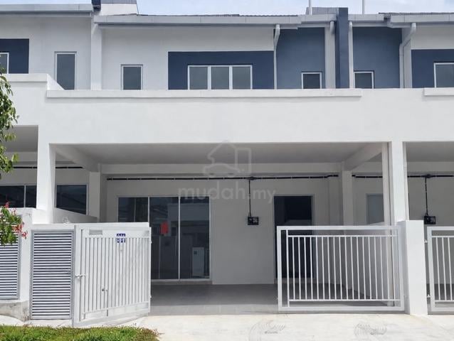 Rumah Teres 2 Tingkat - Taman Arowana, Lenggeng 1
