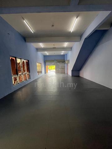2-STY Endlot Shop Bukit Mahkota Kajang Ground and first floor for rent 1