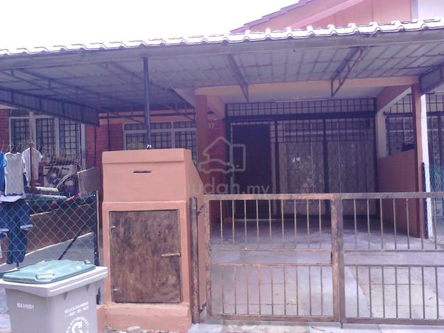 Rooms at Taman Tuanku Jaafar Senawang 1