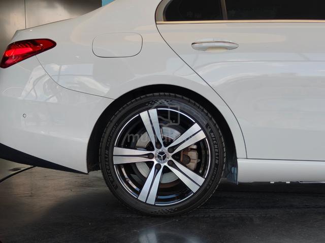 2021 Mercedes Benz C200 1.5 AVANTGARDE FSR Wrty 27 - 3