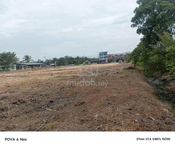 Tanah Untuk Dijual. Tepi Jalan Besar, Tanjung Karang 1