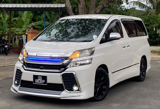 2010 Toyota VELLFIRE 2.4 Z (A) - 1