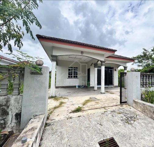 Buntong Single Storey Bungalow House For Sales 1