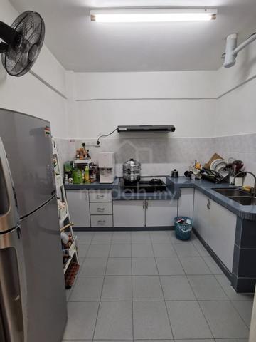 Rumah Pangsa Akasia 3