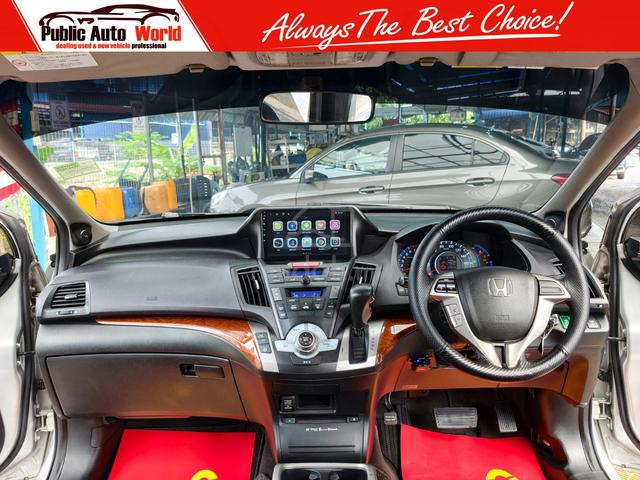 Honda ODYSSEY 2.4 ABSOLUTE RB3 PwBOOT 360CAM WRNTY - 4