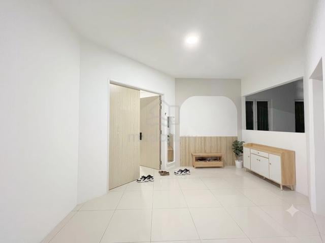 Premium Medium Room with Private Lift @ Bayan Lepas 1