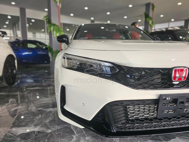 Grade 5 Honda Civic Type R FL5 2023 Free 5YW 224k - 3