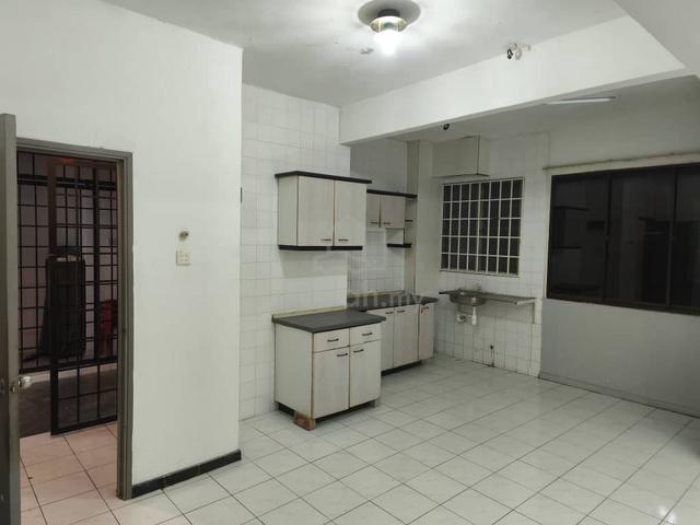 Vista Condominium 2