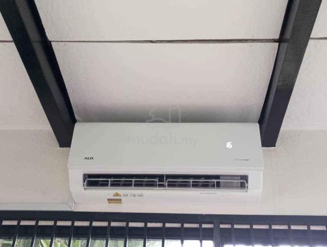 Carousel Image