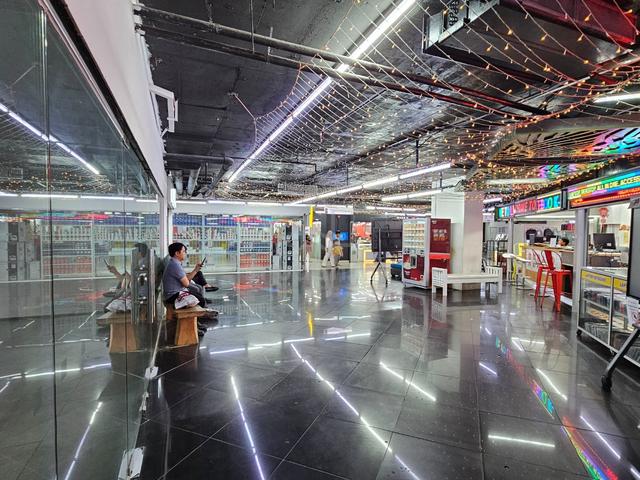 3F 1218sf Retail Shop | Kompleks Karamunsing Mall | Kota Kinabalu CBD 1