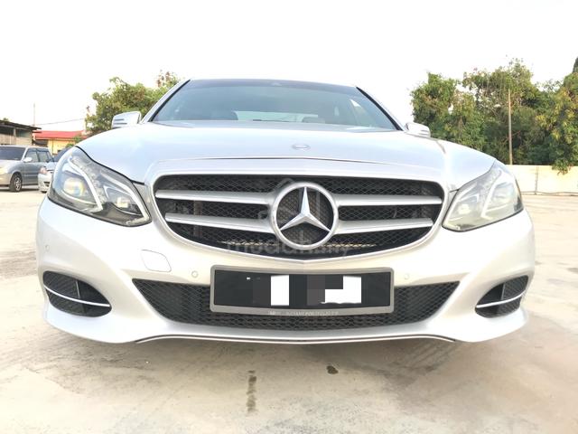 Mercedes Benz E200 2.0 AVANTGARDE(A)LEATHER S/18"R - 3