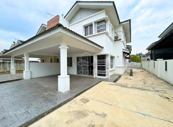 RUMAH SEMI-D LUAS (35' X 70') KPS DENGAN 5 BILIK Taman Tasik Semenyih 1