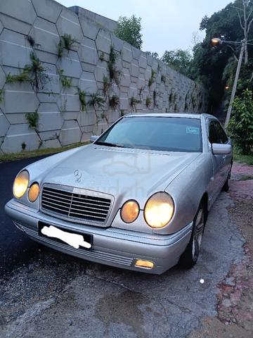 1995 Mercedes Benz 230 2.0 W114 (A) - 2