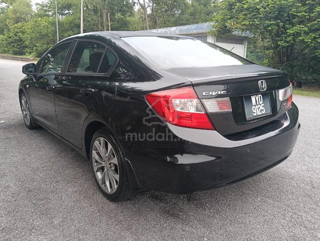 2013 Honda CIVIC 1.8 S (A) - 4