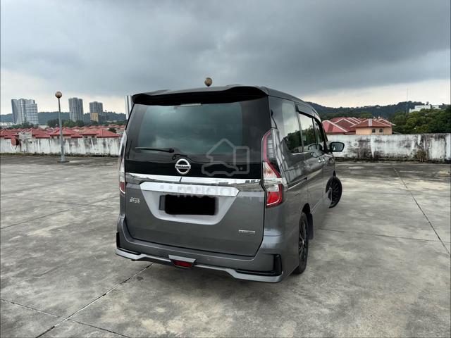 2022 Nissan SERENA 2.0 PREMIUM HIGHWAY STAR (A) - 4