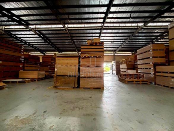 Nusa Cemerlang Detached Factory 1.68 Acres for rent 1