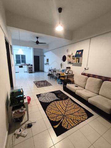 Middle Room Apartment Palm Garden Bukit Raja 1