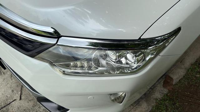 2018 TOYOTA CAMRY HYBRID 2.5 LUXURY Still Can Loan - 5
