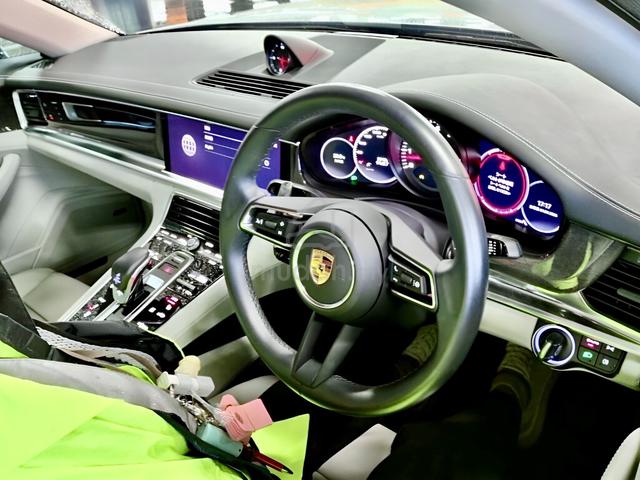 2022 Porsche PANAMERA 2.9 V6 PLATINUM EDITION NFL - 5
