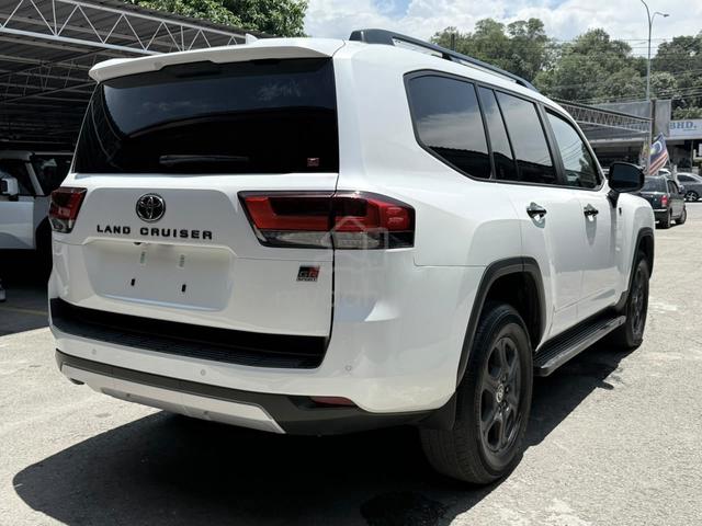 Unreg 2023 Toyota LANDCRUISER 3.5 GR SPORT (A) - 4