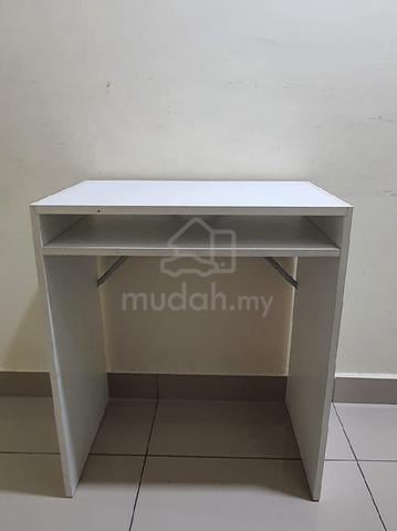 Kids Study Table  - photo 2 of 5