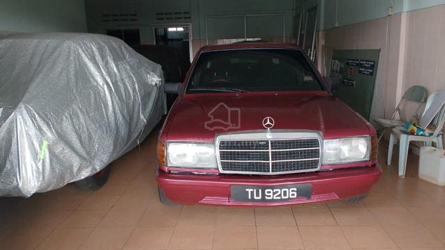 Mercedes 190e ( Automatic) - 3