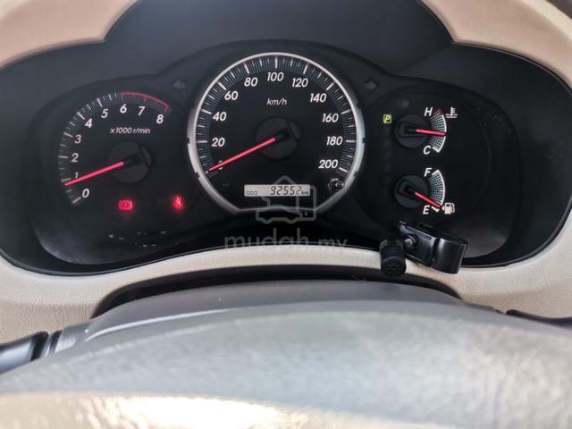 2014 Toyota INNOVA 2.0 G (A) Facelift High Loan - 4