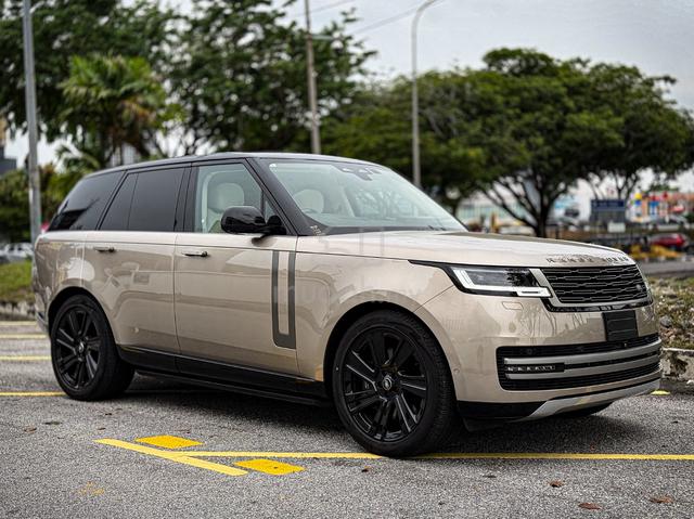 CLASSY COLOR JP2023 Range Rover VOGUE 4.4 P530 HSE - 2