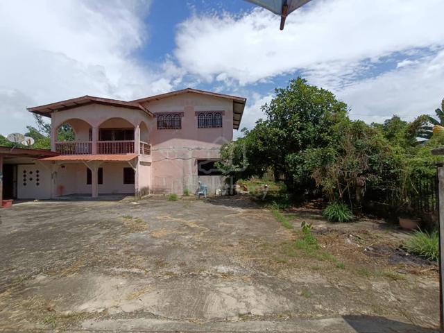 Rumah Banglo dan Tanah Kinarut 1