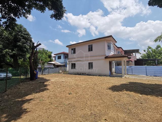 CORNER 2sty Terrace House Taman Puchong Utama PU 12, Puchong 1