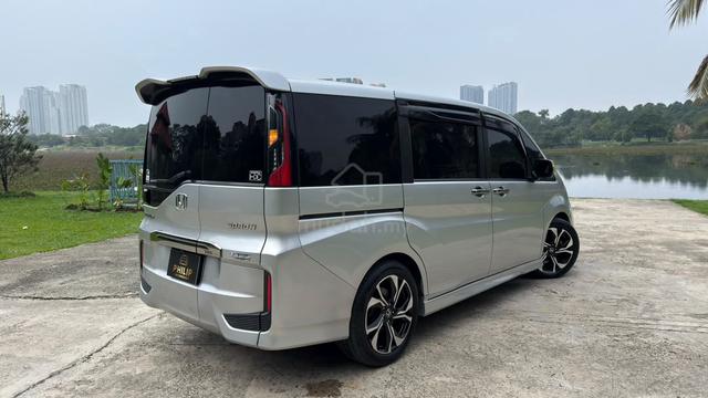 2017 HONDA STEPWAGON SPADA 1.5 Still Can Full Loan - 4