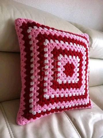 crochet cushions  - photo 6 of 6