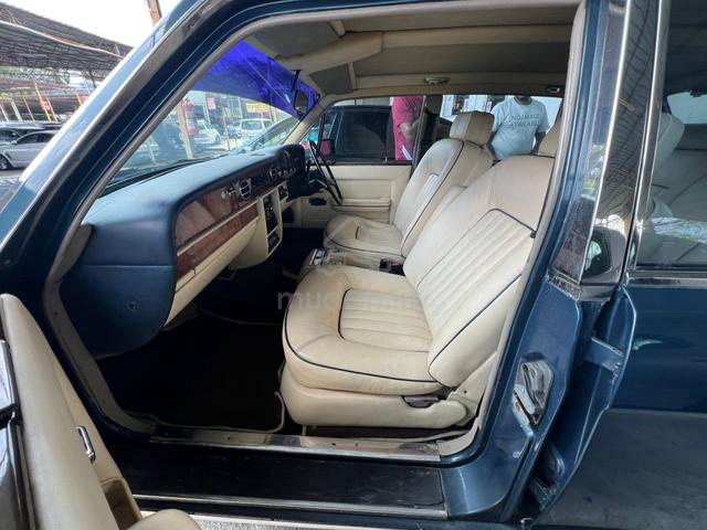 1995 Rolls Royce SILVER SPUR 6.8 (A) - 3