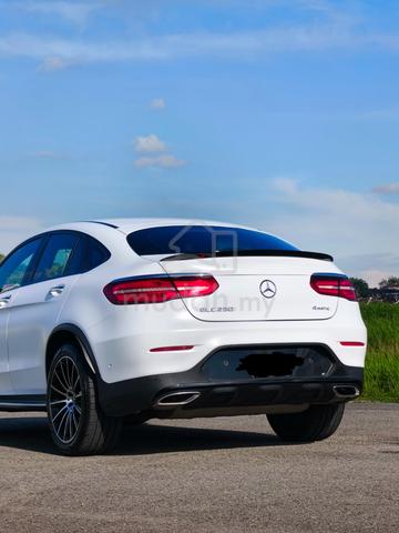 2018 Mercedes Benz GLC250 2.0 4MATIC COUPE AMG - 4