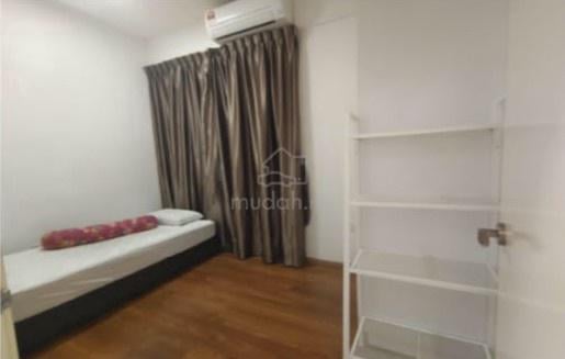Fully Furnished Johor Gelang Patah Room For Rent 1