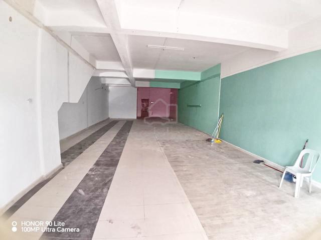 1400 sf / Ground Floor Shoplot Bandar Country Homes Rawang Fasa 9 1