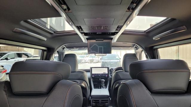 2025 Toyota ALPHARD 2.5 Z SR 4Cam RM BSM DIM Unreg - 5