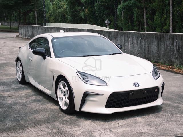 2022 Toyota GR86 2.4 RZ (M) AdvanGT Blitz Exhaust - 1
