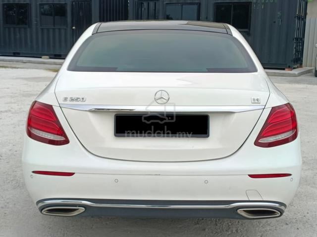 BrownWoodInterior|56km|2017|Mercedes Benz E250 2.0 - 4
