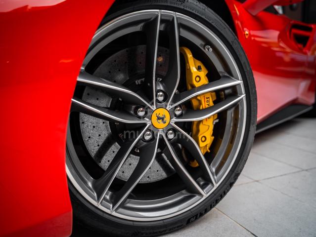 2017 Ferrari 488 GTB 3.9 V8 (A) LOCAL 5K MILEAGE - 5