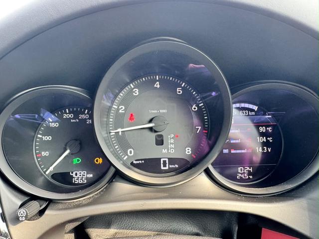 5A 4k KM Only‼️2024 Porches MACAN Sports Chrono - 2