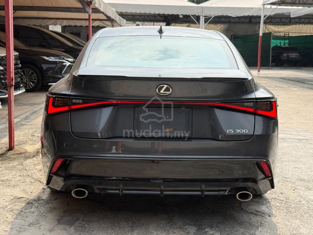 2023 Lexus IS300 2.0 F-SPORT MODE BLACK III SUNROF - 3