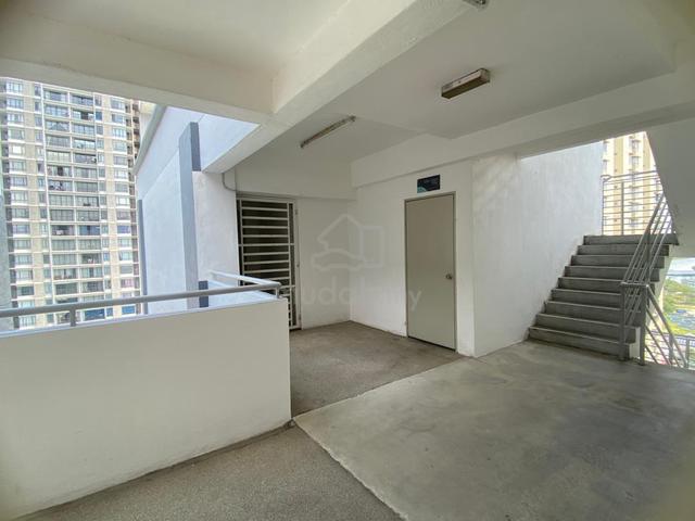 Sea View Tower @ Harbour Place 1