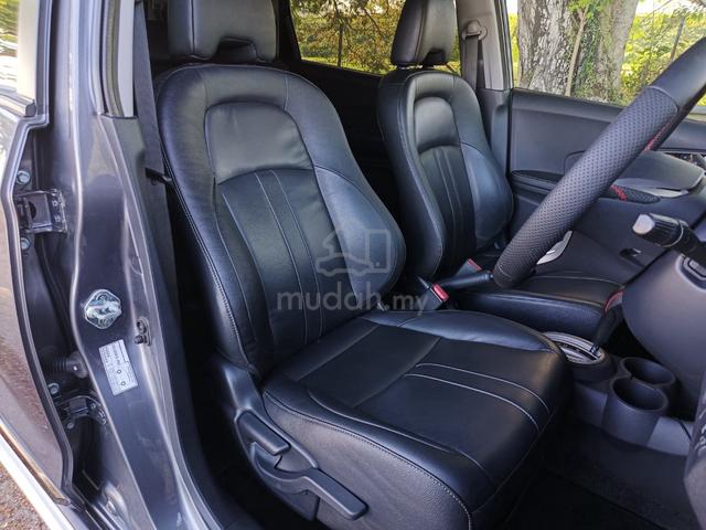 2017 HONDA BR-V 1.5 V (A) Keyless,Leather Seat BRV - 5