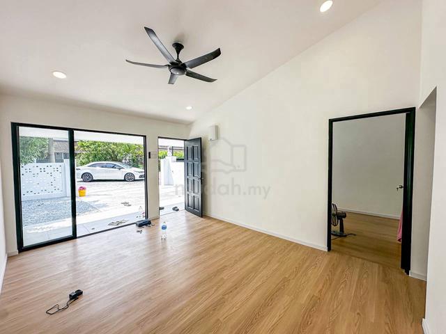 (FULLY RENOVATED) 1 Storey Terrace Bandar Sri Petaling KL 1