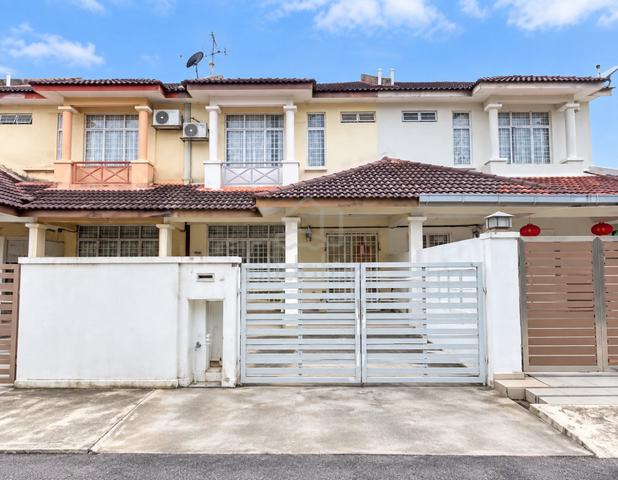 Below Marke 2 Storey House In Bandar Mahkota Chderas, Cheras For Sale 1