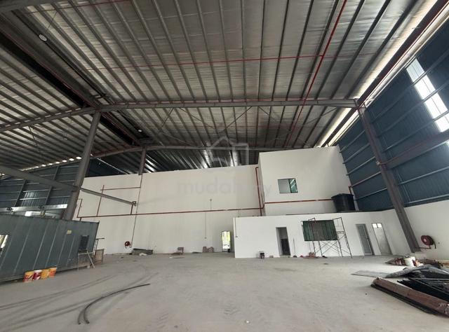 3 Sty Semi D Factory Warehouse Balakong Seri Kembangan 1