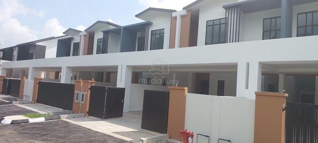 Double Storey Terrace at Taman Merlin, Jln Muara Tuang, Kuching 1