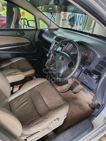 2004 Honda STREAM 2.0 IVS RN3883J9 (MQ) (A) - 5